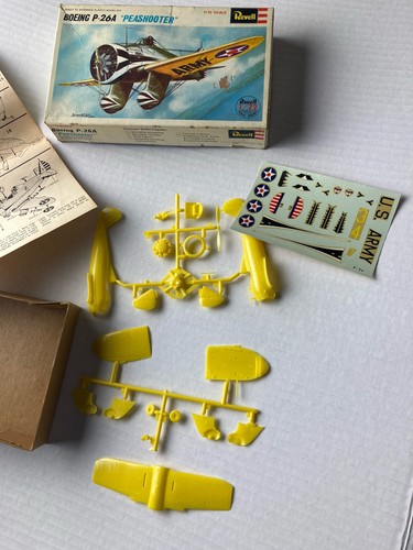 Vintage Revell Boeing P-26A Peashooter 1/72 Scale Model Kit #H-656-70 (1971) - Picture 2 of 5