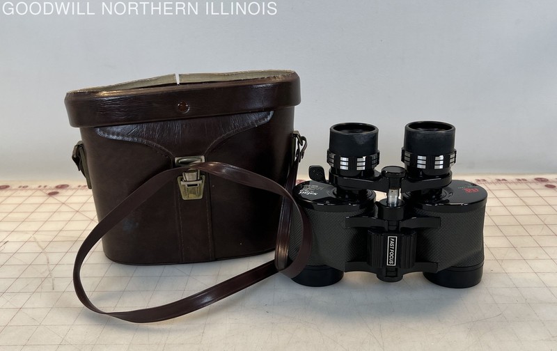 Vintage Safari Binoculars Model 155AF 7x-15x Zoom - Tested Works