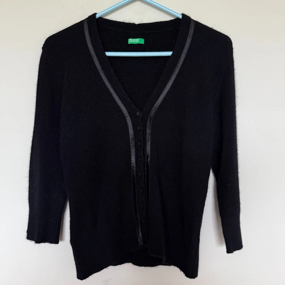Suéter Minimalista De Colección Hecho en Italia de Benetton Para Mujer Mediano Negro Lana Foto 2 de 4