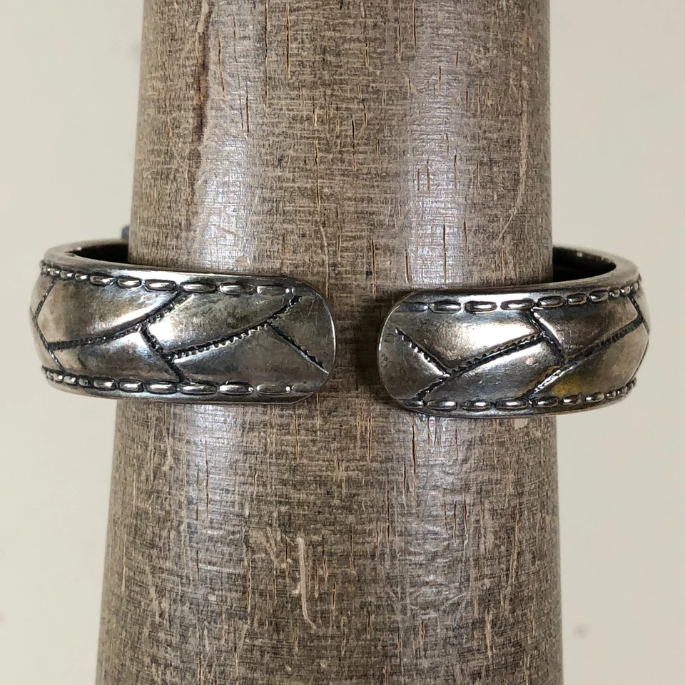 Reloj Chico's Mujer CH-201 Vestido Tono Plateado Brazalete Cuadrado Cuarzo Analógico 25mm 6" Foto 4 de 4