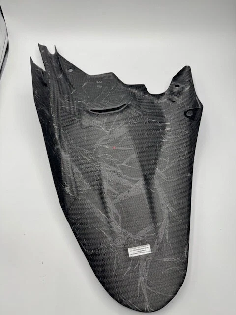 Guardabarros trasero de fibra de carbono Ducati Multistrada 1200 1260 2015-2020 96980651A nuevo Foto 3 de 4