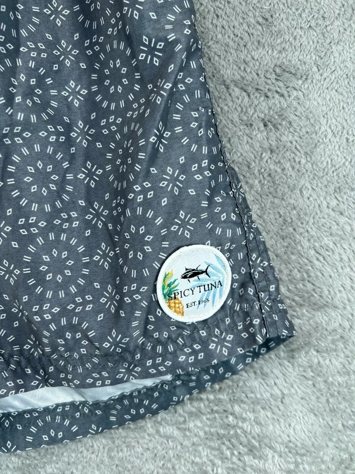 Traje de baño para hombre pantalones cortos baúl pequeño atún picante diseño original gris bolsillo de carga Foto 3 de 4