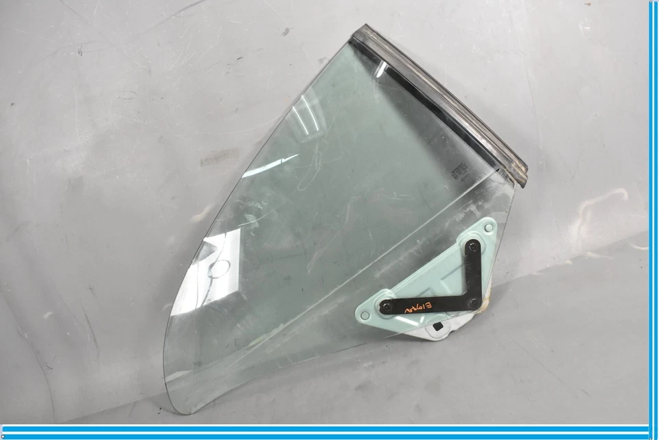 06-13 Volvo C70 Ventana lateral trasera derecha pasajero cuarto cristal OEM Foto 2 de 4