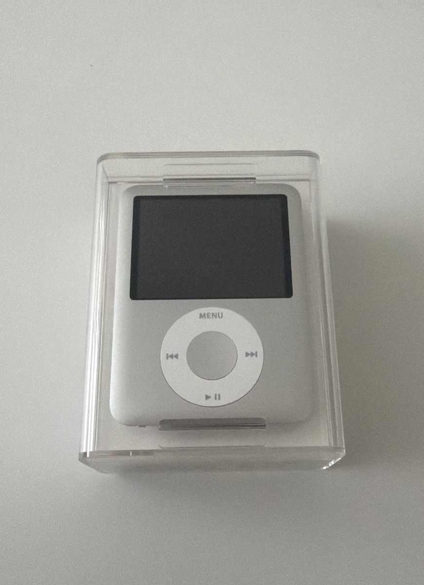 Apple MA978ZP/A iPod Nano 3rd Gen 4GB Player - Silver for sale
