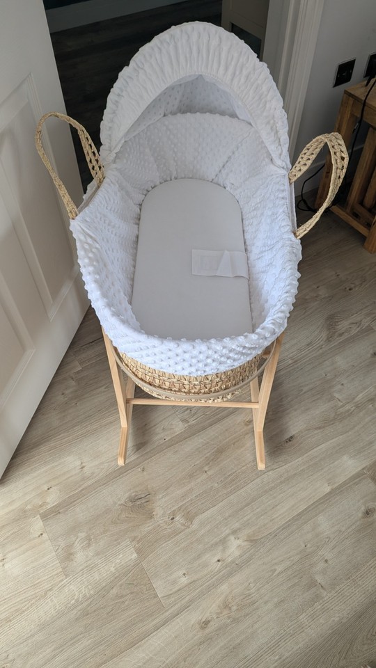 claire-de-lune-moses-basket-with-stand-ebay-uk