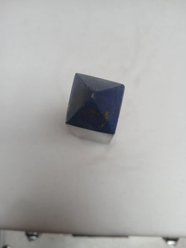 Natürlicher Königsblauer Lapislazuli Obelisk 240 Gramm - Bild 4 von 4