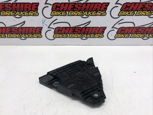 ♻️ KTM Duke 125 Eu5 Abs 2021 - 2023 Steuergerät Halterung Verkleidung ♻️