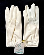 Vintage NEW Old Stock Kayser Magic Motion Nylon Ivory Gloves NWT One Size OS