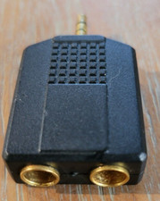 Monoprice 3.5mm TRS Stereo Plug to 2x 3.5mm TRS Stereo Jack Splitter Adapter