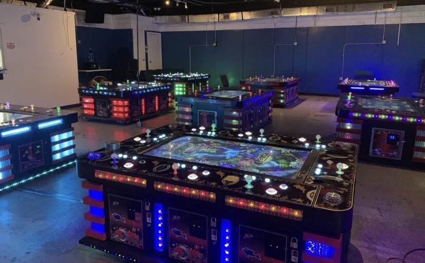 FISH TABLE GAME 2 4 8 10 Player, FIRELINK - 32” 43” Slot Machine 8 ...