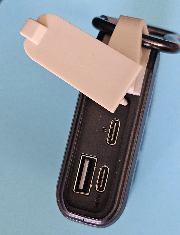 myCharge - Adventure H2O Turbo 10,050 mAh Portable Charger Waterproof boat - Image 2 of 4