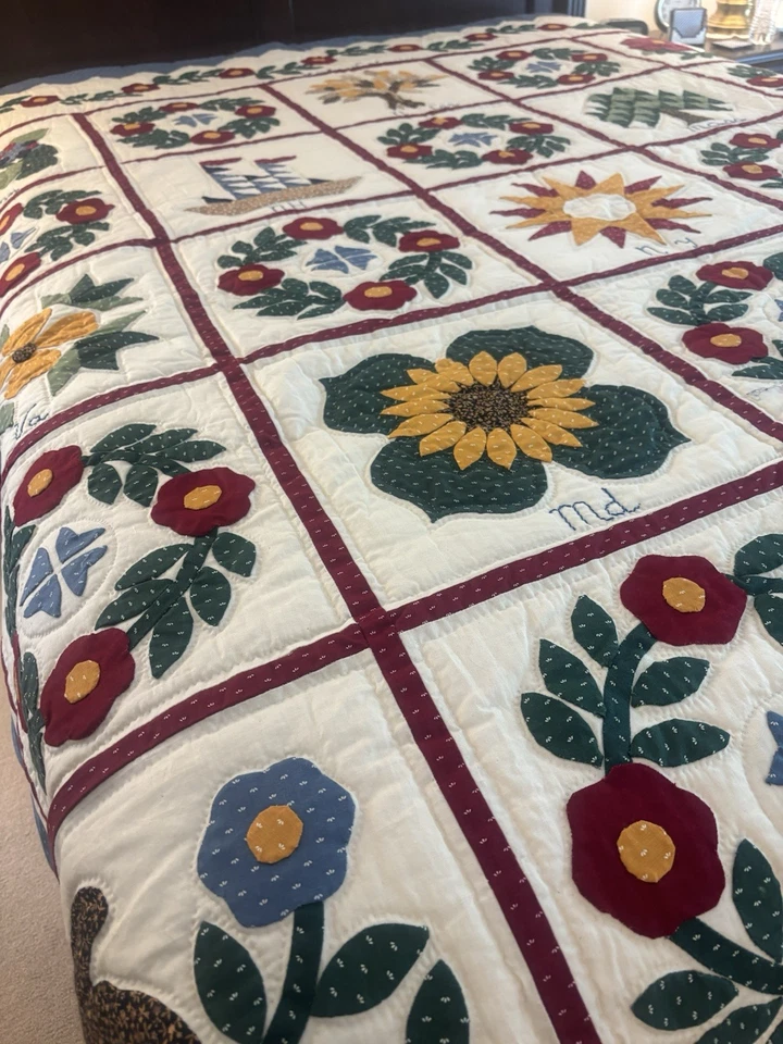 Colcha 'The Thirteen Colonies' vintage linda aplique feita à mão bloco 80"x94" - Imagem 3 de 4