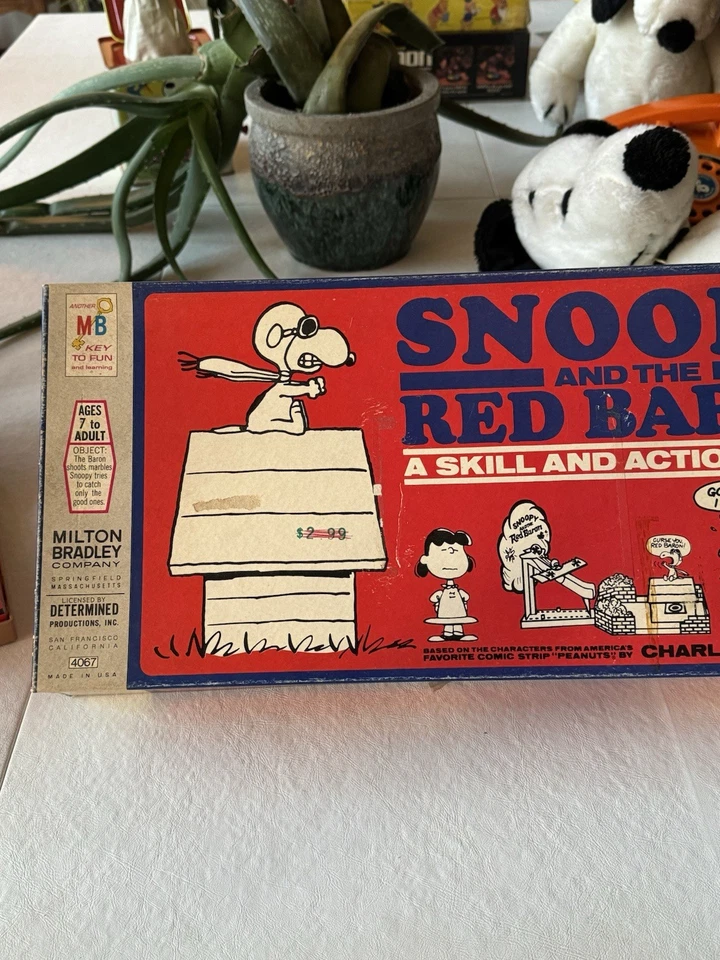 Vintage 1970s Milton Bradley Snoopy and the Red Baron Board Game - Image 2 of 4