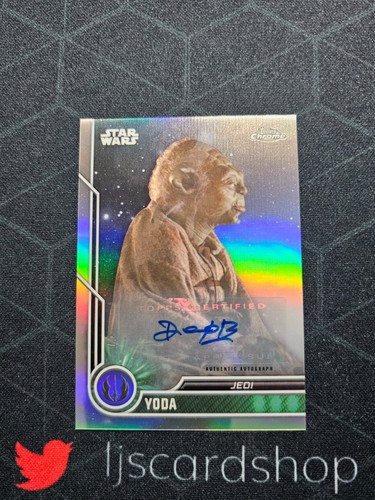 2023 Topps Star Wars Chrome Yoda Refractor Auto SPM