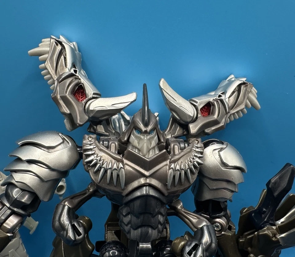 Transformers Figure Lot Quake Grimlock Rid X-Brawn Swoop Towline Terragator - Image 2 of 4