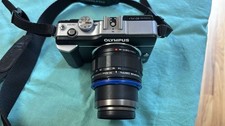 Olympus E-PL1 MFT 14-42mm Kit Mirrorless Camera