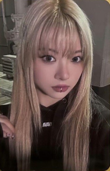 LE SSERAFIM SHOPEE kpopmerch 50枚 LE SSERAFIM EASY Kpopmerch Shopee Video call event Official