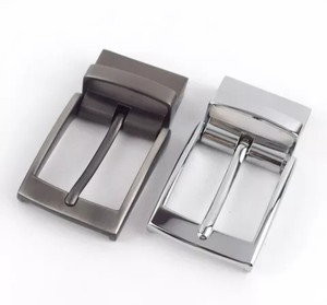 reversible belt buckle