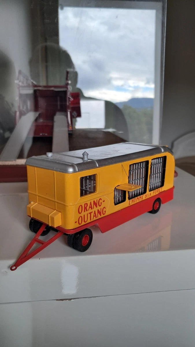 cirque pinder remorque orang outang 1.43