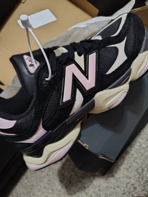 New Balance 9060 Low Top Lace-Up Athletic Sneakers Black Pink Beige NIB