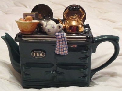 EUC Swineside The TEAPOTTERY Stove Limited Green Gold-tone made in England 2 Pcs