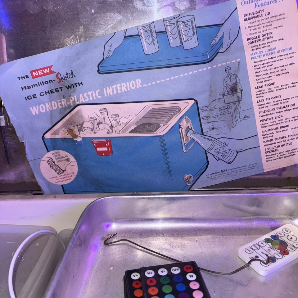 1950’s Vintage Metal Cooler Thermaster Insulted Ice Chest Red - Image 2 of 4