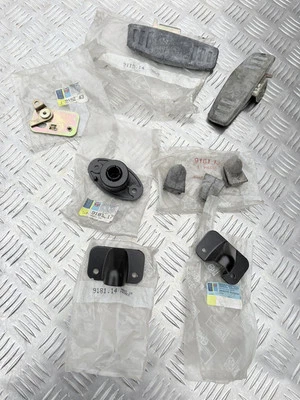 NOS lots de pièces serrure de porte latérale peugeot J9 - 9115.14 - 9152.43 - Photo 1/4
