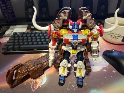 Transformers Age of the Primes Leader Class Big Convoy USED