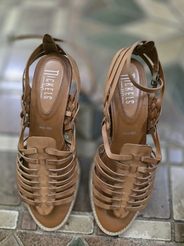 Nickels Soft  Brown Leather Strappy High Heels Made In  Bazil Women's 6.5