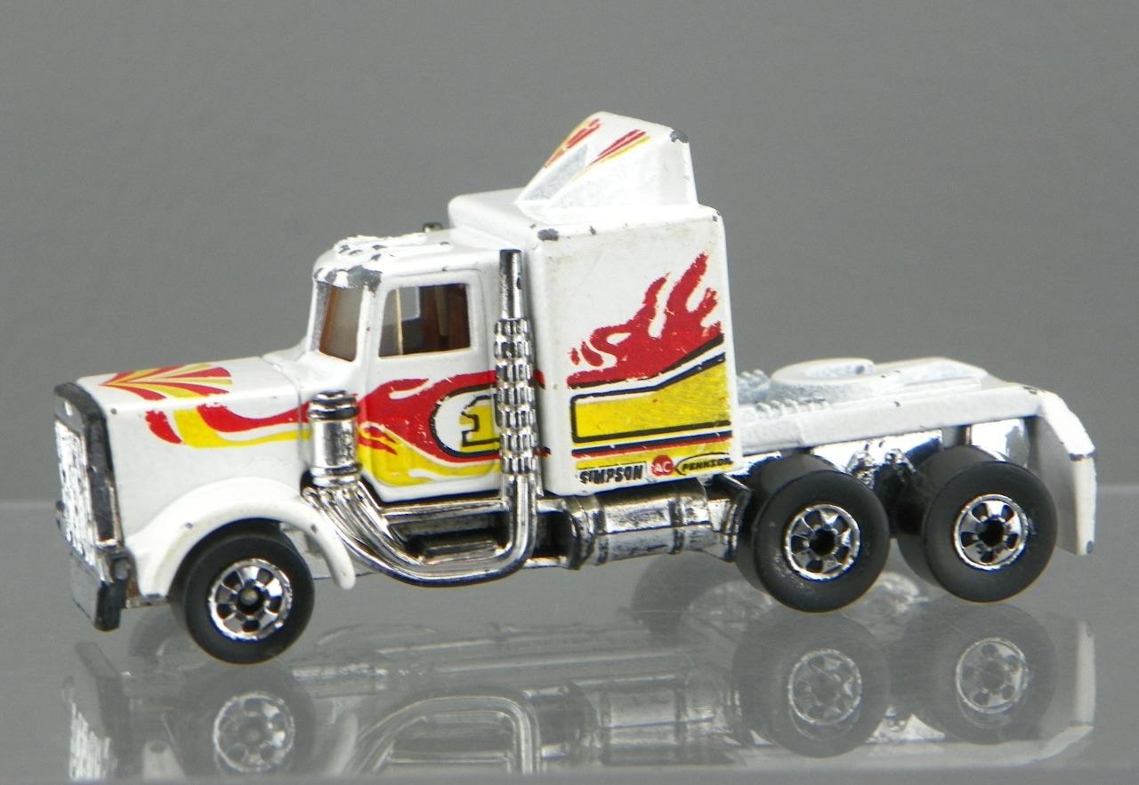 Vintage 1981 Hot Wheels 3921 Diecast Long Shot Kenworth Semi Big Rig Truck Poor