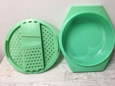 Vintage TUPPERWARE Lettuce/cheese GRATER #787 And bowl #786 Jadite Green