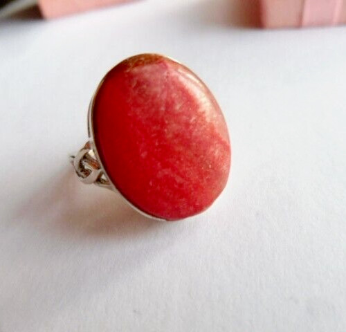 Bague en Rhodochrosite rose et argent pour sublimer vos tenues