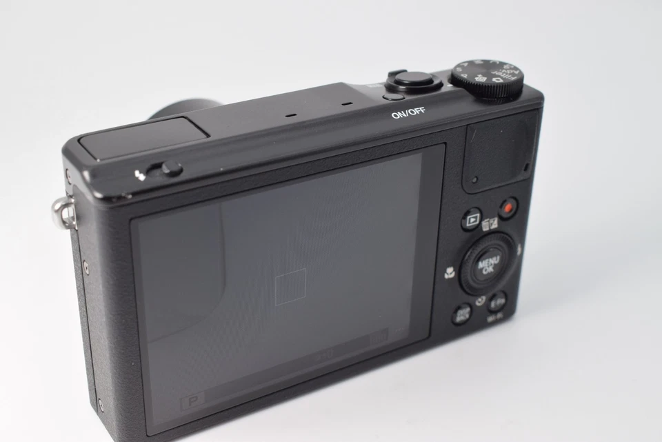 FUJIFILM XQ1 BLACK 12.0MP WI-FI Compact Digital Camera JAPAN [MINT in Box] #1716 - Image 3 of 4