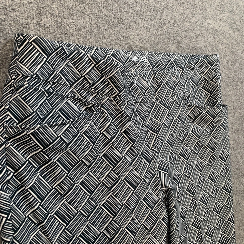 Pantalones Adidas Para Mujer M Medianos Gris Blanco Estampado Completo Frente Plano Golf Recortados Foto 4 de 4