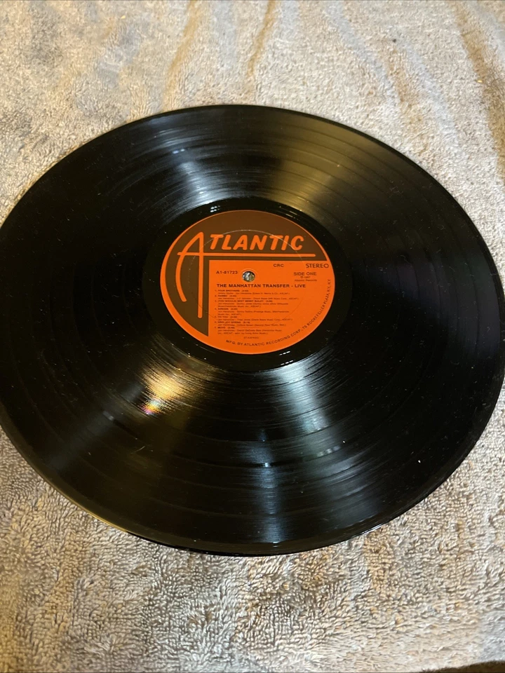 LP-THE MANHATTAN TRANSFER-Live-1987-That's Killer Joe, Ray's Rockhouse, Rambo - Image 4 of 4