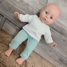 Walmart Baby Doll w/ Outfit Blue Eyes Caucasian Light Skin Tone 13" Good Used Co