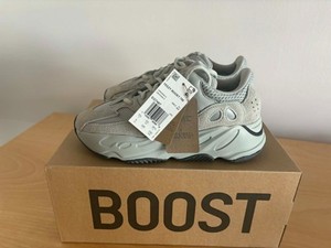 700 boost box Yeezy 700 Box