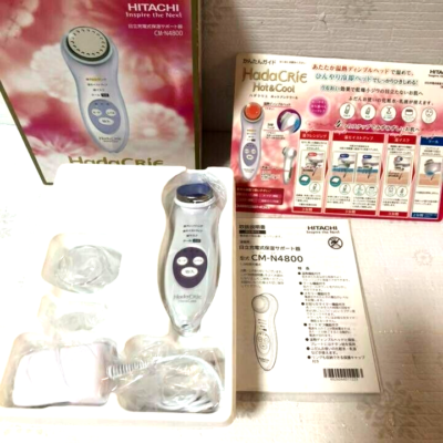 HITACHI CM-N4800 W Hada CRIE Hot & Cool Facial Moisture Massager