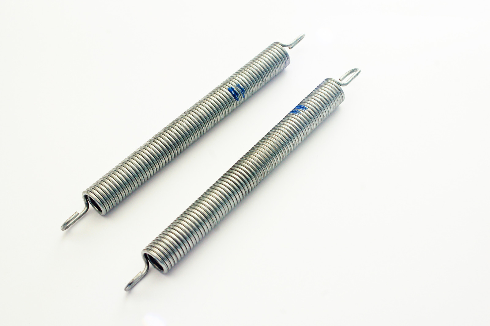 LAMONA HOWDEN DISHWASHER DOOR HINGE SPRINGS HJA8630 X2 SPRINGS PART