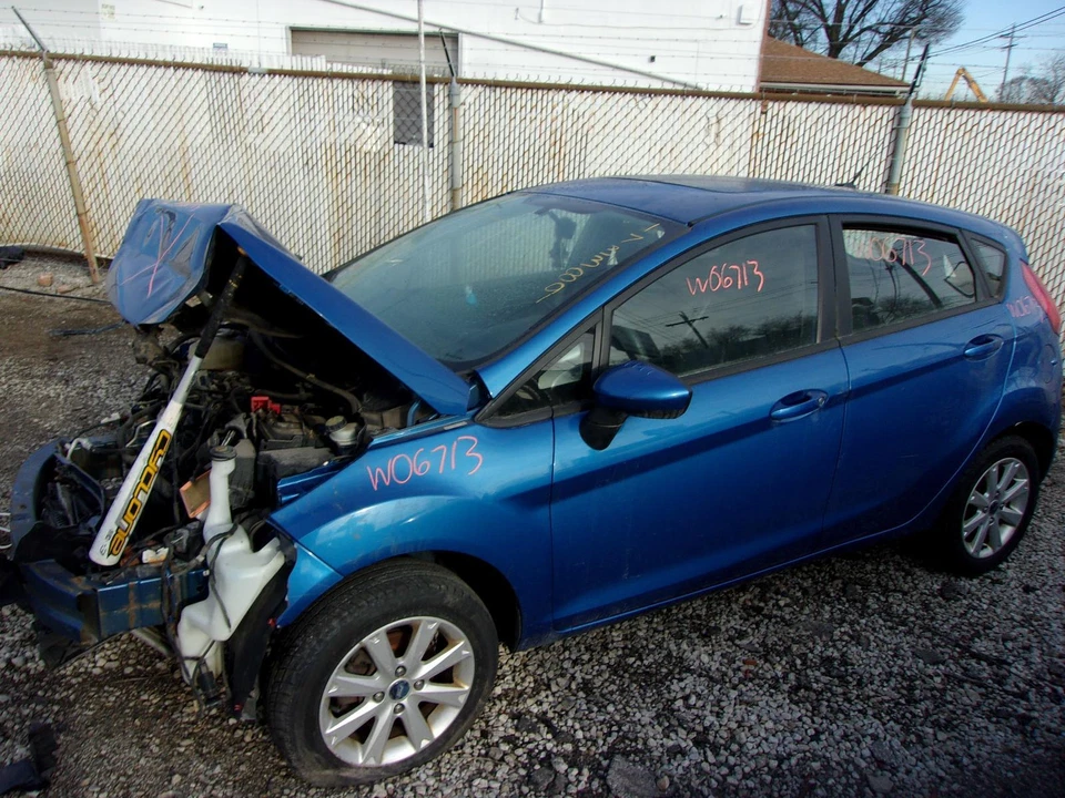 Used Front Left Fender fits: 2011 Ford Fiesta Front Left Grade A Foto 2 de 4