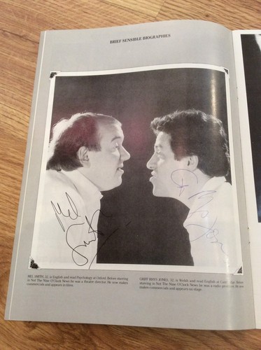 SCRATCH & SNIFF - MEL SMITH & GRIFF RHYS JONES Signed 1986 Autographed Program - Picture 5 of 12