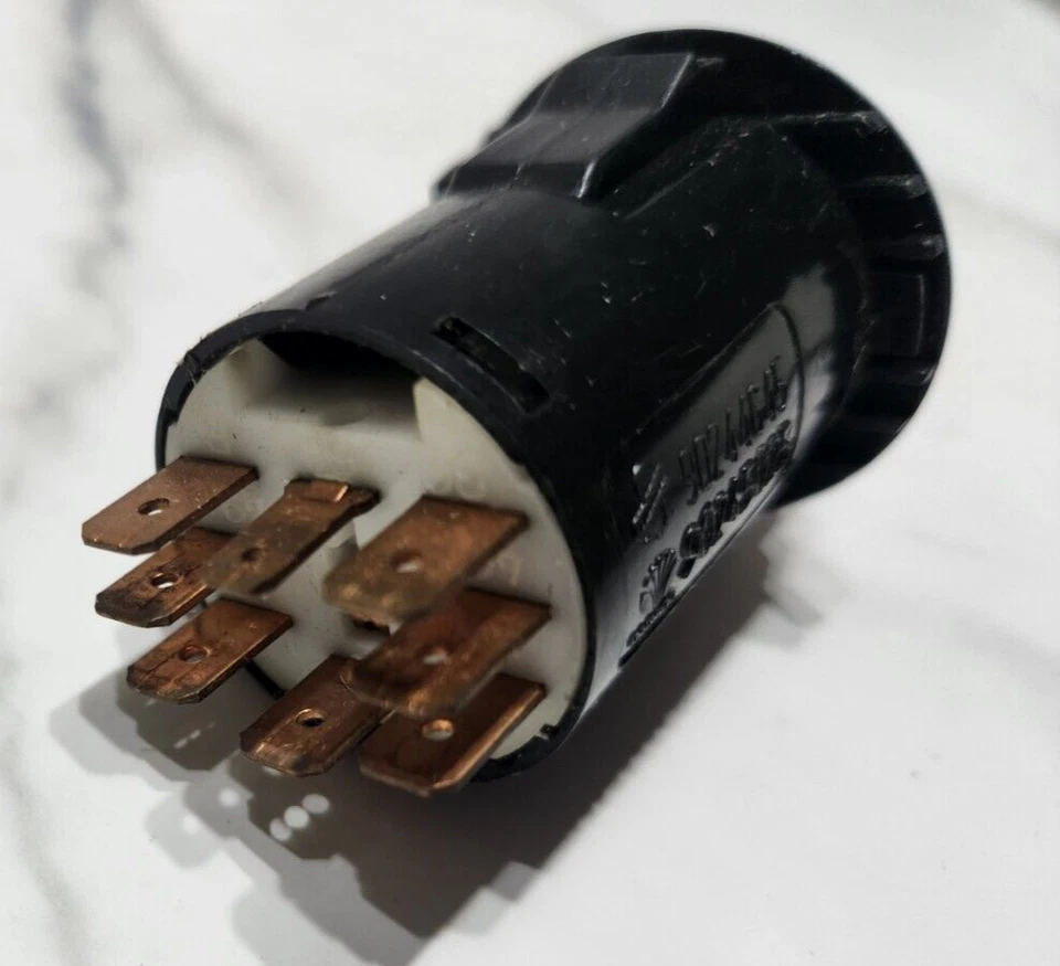 Interruptor de advertencia de peligro original Pontiac 90245025 nuevo de lote original Pontiac LeMans 1988-1992 Foto 4 de 4