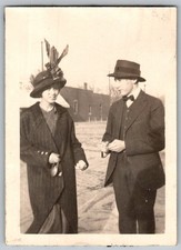 Vtg B&W Snapshot Stylish Couple In Hats On Street 1920s