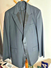 Classic Victor and Rolf Tuxedo Jacket 42 Pants 34 Brioni shirt