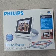 Philips 7FF1M4 7in LCD Digital Photo Frame White/Silver USB Interchangeable