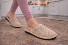 Women s Cozy Fur Slippers with Leather Insole Soft Warm Indoor House Shoes