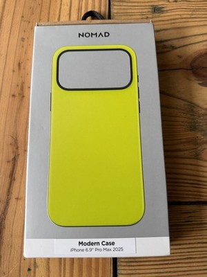 Nomad Modern Case iPhone 17 Pro Max Case Volt