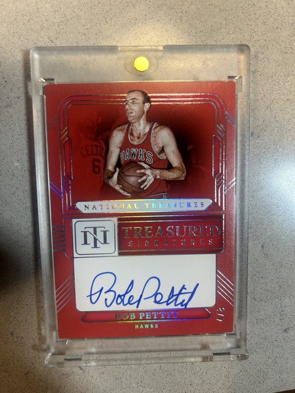2024 Panini National Treasures Bob Pettit Auto /8 Treasured Signatures