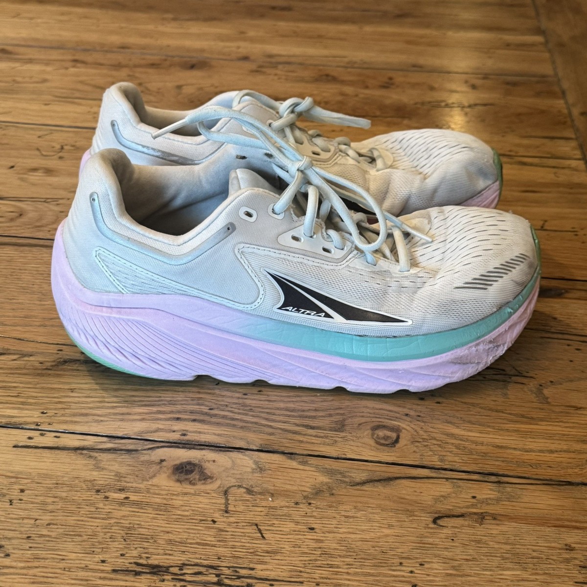 Altra Via Olympus Women's Size 9.5 Running Shoes White Foot Shape