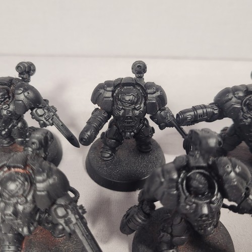 Einhyr Hearthguard Leagues of Votann Warhammer 40k Games Workshop - Foto 3 di 5
